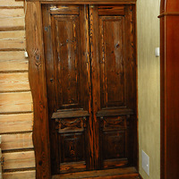 Реставрация входной деревянной двери в Витебске, стоимость — от 150 $ до 500 $, «Экслюзивмастер»