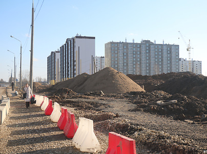 Дорога из щебня в новый микрорайон. Фото Сергея Мартиновича
