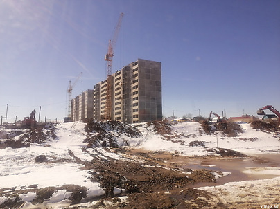 Последние частные дома в Никрополье. Март 2023 года. Фото Сергея Мартиновича