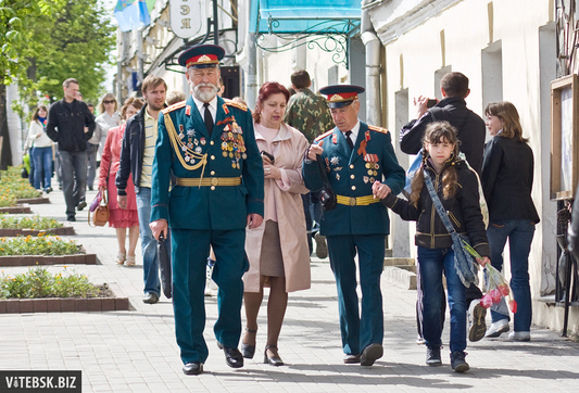 В Витебске отметили День Победы. Фото Антона Супрановича