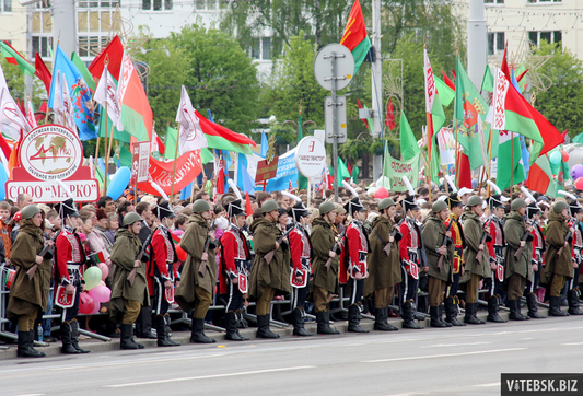 В Витебске отметили День Победы. Фото Антона Супрановича