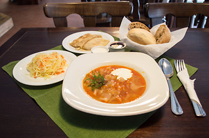 Блюда обеденного меню ресторана «Журавинка»