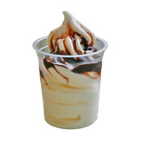 Мороженое с наполнителем «Шоколад». Больше меню на сайте Carte.by