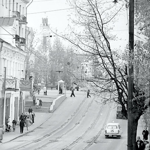 Дом на улице Гоголевской, 3. 1965 год. Фото: Эдуард Поляк