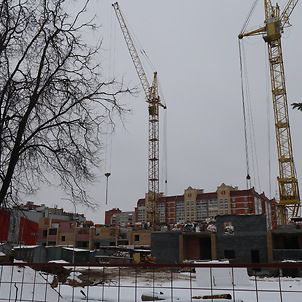 Строительство новых домов на улице Герцена. Фото Сергея Мартиновича