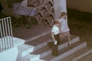 Кадры из фильма «Про дракона на балконе, про ребят и самокат» (1975 год)