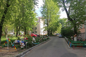 Старый участок улицы Лазо во дворах проспекта Фрунзе. Фото Сергея Мартиновича