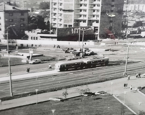 1974 год. Один из первых трамваев на Московском проспекте