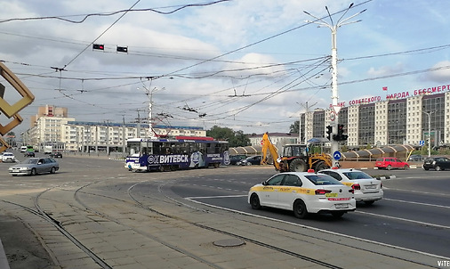 Трамвай на Московском проспекте. Фото Сергея Мартиновича